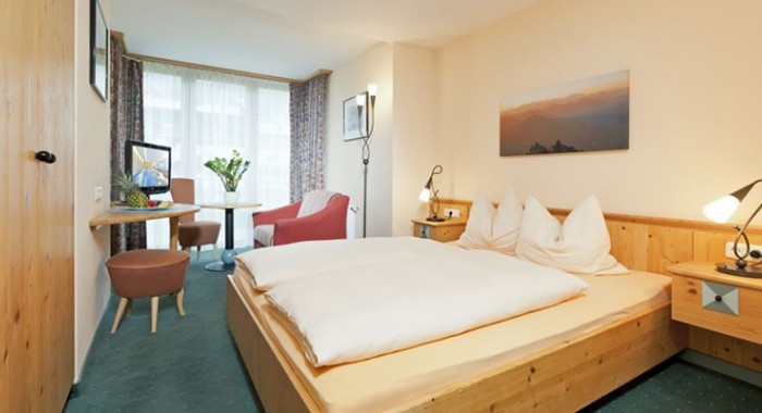 Hotel Schweizerhof, Kitzbuhel ski chalet, image 3
